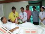นักธุรกิจเรือยอชต์ตกทะเลปลอดภัยแล้ว - แพทย์ตัดเท้าขวาออก