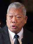 กลุ่ม ปชช.ผู้รักชาติ จี้นายกฯ เอาผิดผู้เผยแพร่ข่าวกระทบสถาบันฯ
