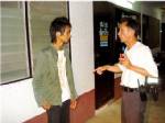 10 โจ๋รุมปล้น จยย.กลางแยกไฟแดงหน้าป้อมตำรวจบ้านเตาถ่าน
