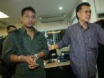 รวบนายหน้าค้าอาวุธให้กลุ่มกบฏ “พยัคฆ์ทมิฬอีแลม” กลางกรุง