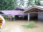 ประกาศอำเภอพนมเป็นพื้นที่ประสบภัยพิบัติฉุกเฉินหลังน้ำป่าถล่มคืนที่ผ่านมา