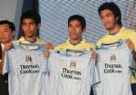 3 แข้งไทยสวมเสื้อ “เรือใบสีฟ้า” อุ่นรวมดาราไทยลีก