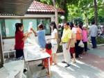 พาณิชย์นครปฐมเปิดขายข้าวธงฟ้าหมดใน 2 ชั่วโมง