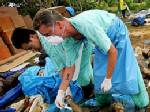 Thai medical doctors continue giving help  to cyclone survivors