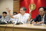 “นักข่าวสภา” ฮือแจ้งความแก๊ง นปช.ถ่อยคุกคามสื่อถึงห้องแถลงข่าว