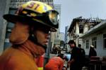 Thonburi ally gives helmets to news reporters