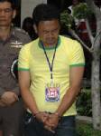 พันธมิตรฯ รวบตัวหนุ่มแสบอ้างเป็นสตาฟฉกมือถือในที่ชุมนุมส่งตร.