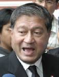 “เหลิม” สร้างภาพเรียกประชุมด่วนผู้ว่าฯ สยบข่าวถูกปรับพ้นเก้าอี้