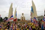 พันธมิตรฯ ลั่นเป่านกหวีดประจัญบาน “หุ่นเชิด” ใน 7 วันหลังยื่นแก้ รธน.