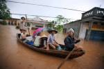 พายุเข้าเวียดนามน้ำท่วมตาย-สูญหายกว่า 130