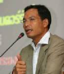 ปชป.ย้ำ ธปท.ไม่มีอำนาจถอนอายัด “แม้ว” ลั่นคดีต้องถึงศาล