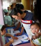ชี้จีนเฉื่อยตรวจสอบสินค้าเจ้าปัญหา นมปนเปื้อนพ่นพิษทารกกว่าพันคน