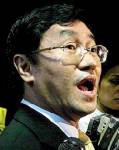 “เลี้ยบ” ห่วง ศก.ไทยดิ่งเหว หนุน “สมชาย” เจรจาพันธมิตรฯ