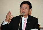 PM tries to reassure foreign allies after deadly clashes