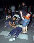 การ์ดพันธมิตรฯ เหยื่อบึ้ม! ในทำเนียบ อาการหนัก ยังไม่รู้สึกตัว