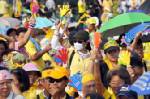 PAD vows to only hold talks with PM Somchai