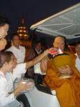 “พระจิ๋ว” ลาสิกขา-หนุน “อภิสิทธิ์” นั่งนายกฯ