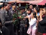 “จงรัก” ขันอาสาปราบมาเฟียคลองเตยจัด ตร.เฝ้ากันเหตุปะทะ!