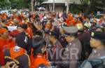 ระดม ตร.ร่วม 4 พันนาย รปภ.-ปชป.นัดเข้าสภาพรุ่งนี้ 07.00 น.