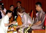 “มาร์ค” ส่งสารถึงคุณครูไทย ฝากพัฒนาตนเองให้ก้าวทันโลก