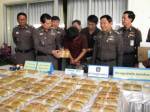 จับเครือข่ายจีนฮ่อค้ายาบ้าเกือบ 4 แสนเม็ด 90 ล้าน!