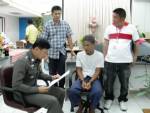 สืบ 8 รวบมือแทงโหดคู่อริดับคาหน้าบ้านแถวสุขสวัสดิ์
