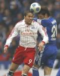 ‘เกอร์เรโร’ เหมาฮัมบูร์กบุกเฉือนราชันสีน้ำเงิน 2-1