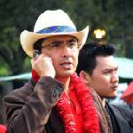 “หัวขวด” โอละพ่อ! ม็อบเสื้อขาว ทหาร-ตร.เทิดพระเกียรติวันจักรี
