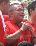 “ไอ้ตู่” ตะแบง “มาร์ค” หมดสิทธิ์ใช้กฎหมาย-ท้าอยากสลายม็อบก็เชิญเลย