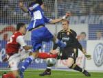 ชาลเกแรงต่อเนื่องต้อนค็อตบุส 4-0 ขึ้นที่ 6 ลีกเบียร์