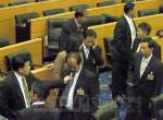ปชป.โวย “สมคิด” เมาแอ๋ป่วนสภาฯ ยันไม่มีการใช้กำลังกลางสภาฯ