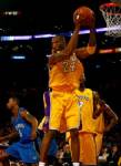 "โคบี" ทะลวง 40 แต้ม นำเลเกอร์ประเดิมชัยเกมชิง NBA