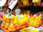 ร้านสังฆภัณฑ์ศรีราชาปรับกลยุทธ์รับพฤติกรรมการใช้เงินของชาวบ้านที่เปลี่ยนไปในยุค ศก.ฝืด