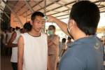 รับทหารใหม่วันแรก ทร.เข้มหวัด 2009