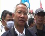 “วีระ”นำทัพ พธม.บุกศรีสะเกษทวงคืน“เขาพระวิหาร”-ให้กำลังใจทหารไทย