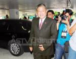 “เป็ดเหลิม” ก้าบๆ ยื่นกระทู้จี้ “มาร์ค” แจงตั้งรักษาการ อวดรู้ยื่นฎีกาไม่ผิด กม.