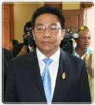 ทนายห่อขนมถูกถอนสิทธิ์ ดิ้นยื่นศาลปกครอง