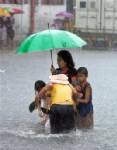 พายุถล่มฟิลิปปินส์ ฝนตก-น้ำท่วมหนักตายแล้ว 9 ศพ
