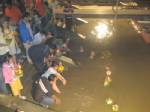 กทม.ห่วงความปลอดภัย สั่งตรวจโป๊ะ-ท่าเรือ รับลอยกระทง
