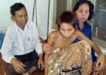สาวธิดาวานรไม่ยอมกินข้าวป่วยร่อแร่พ่อแม่ดูแลไม่ไหว