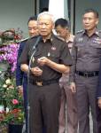 ตบปาก “นช.แม้ว” พูดไม่เหมาะ คิดส่งดอกไม้ระเบิดให้ “ป๋า”