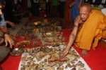 พบกรุพระเก่าใต้โบสถ์วัดประชาระบือธรรม