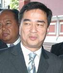 “มาร์ค” ป้อง “กรณ์” ไม่นิยมปฏิวัติ