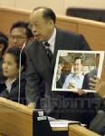 “สุรพงษ์” เย้ยรัฐถอนกำลังตาม พท.เรียกร้อง จ่อนำภาพล้อมสภาประจานต่างชาติ