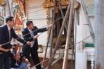 เมืองเลยทำพิธี “ยกพระอุโบสถวัดป่าเลไล” หนีน้ำท่วม