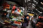 Malaysians risk lives in rush for spilled coins