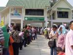 เกษตรกรอุบลฯแห่ลงทะเบียนปลูกยางพาราล้นหลาม
