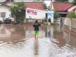 น้ำท่วมเทศบาลเมืองน้ำดำฉับพลันหลังฝนตกฟ้าคะนอง
