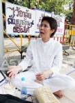 “ปรียนันท์” โอด “ผู้การแต้ม” ว้ากใส่ “ไอ้พวกสร้างความเดือดร้อน” ไล่พ้นหน้ารัฐสภา ท้อ “มาร์ค” ไม่รักษาคำพูด