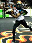 ผู้เล่น NFL ลดตัวลุยอารีนาลีกช่วงล็อกเอาท์